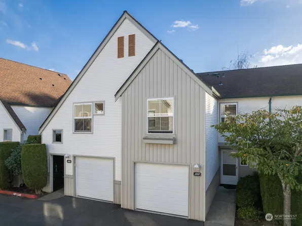 6611 S 238th Place #J107, Kent, WA 98032