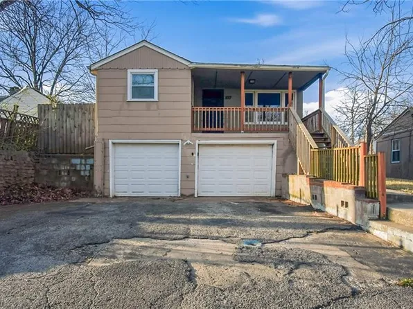 1017 E Smith Ave, Independence, MO 64050