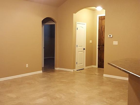 3rd image of 1314 Lauren Ln