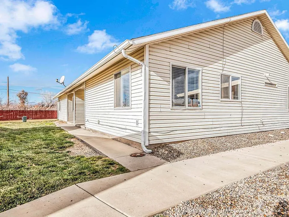 389 Sunnyside Cir #A