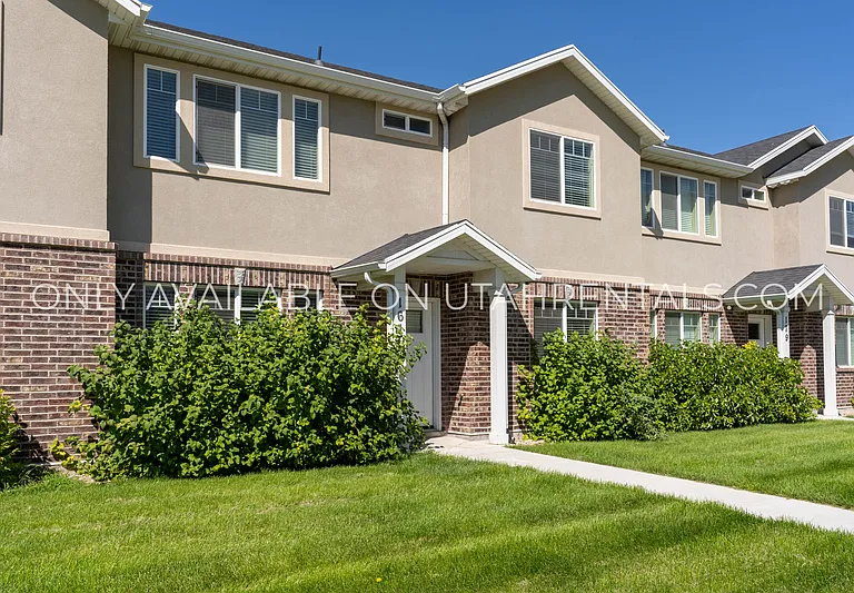 161 N 1275 W — Photo 2
