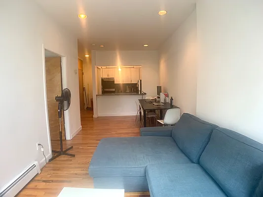 Rented by Triplemint | media 19