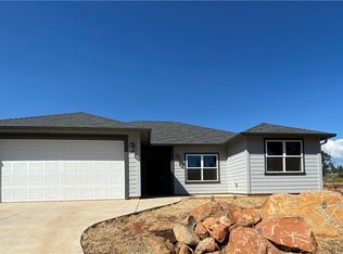 1457 Leafy Ln, Paradise, CA 95969