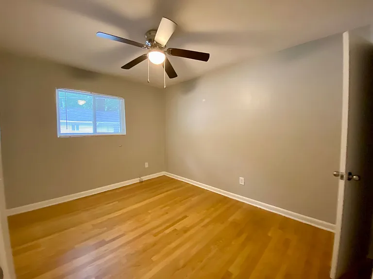 Oak Pointe Apartments — Photo 22