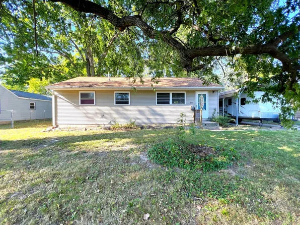 818 E Lafayette St, Olney, IL 62450