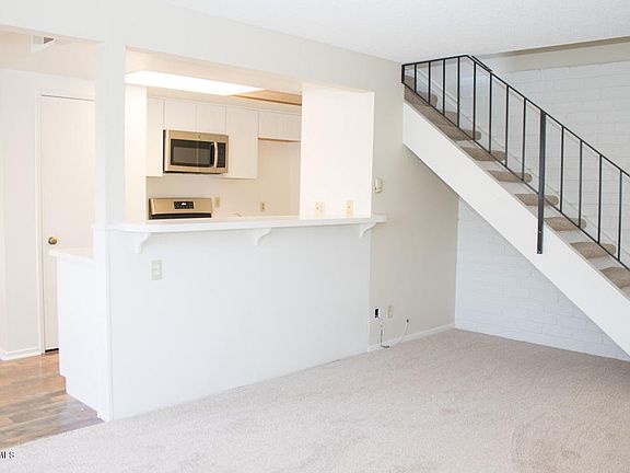 5th image of 1104 Acadia Pl