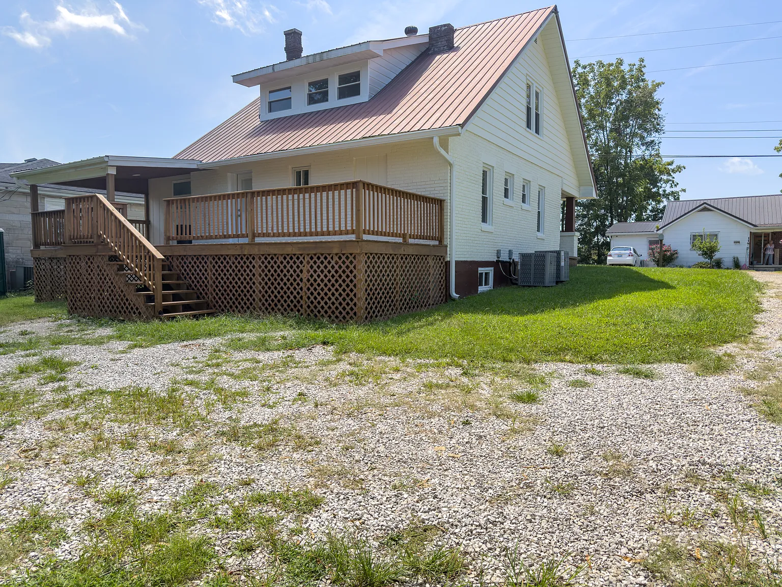 3 bed, 1292 sqft, $1,600 — Photo 3
