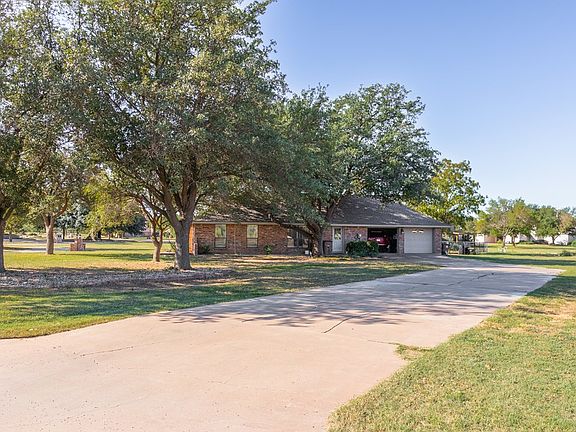 5th image of 5820 Pecan Valley Ln