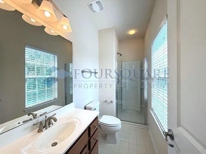 1016 Hildebran Ln — Photo 45