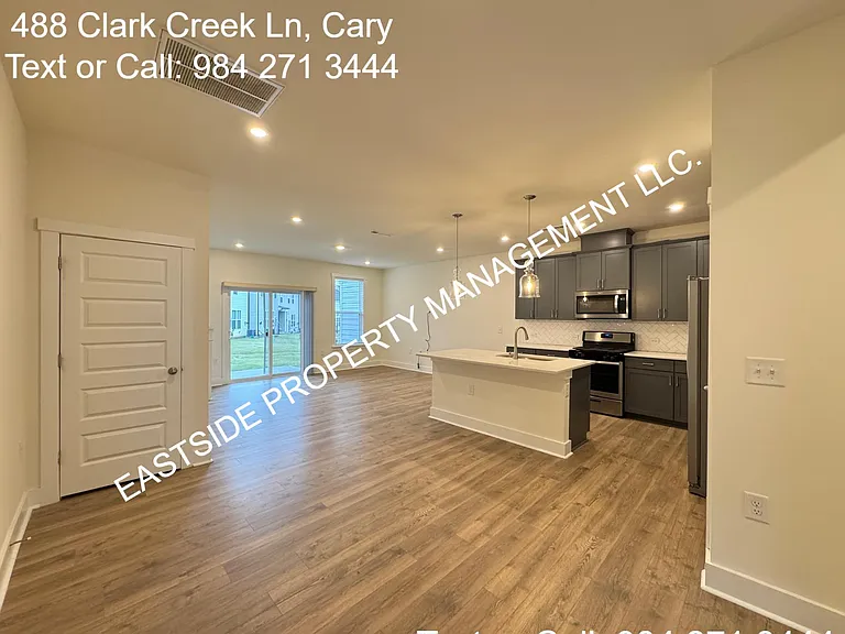 488 Clark Creek Ln — Photo 4