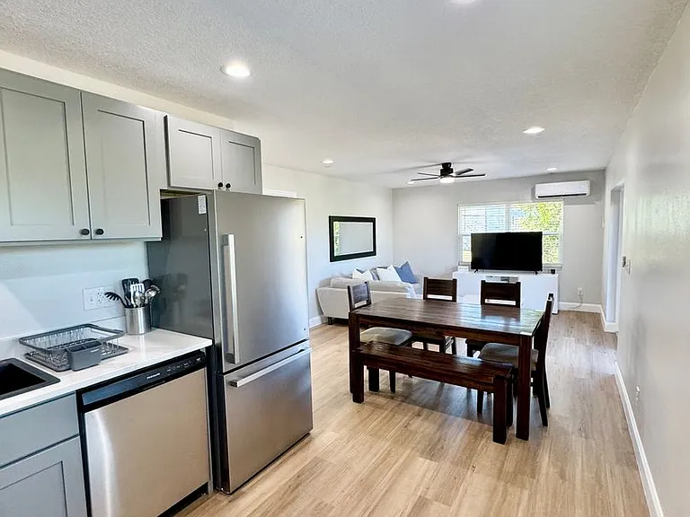 439 Carroll St — Photo 16