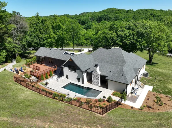 6659 Pinkston Rd, College Grove, TN 37046