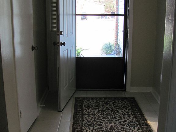 4th image of 1128 Cross Creek Cir