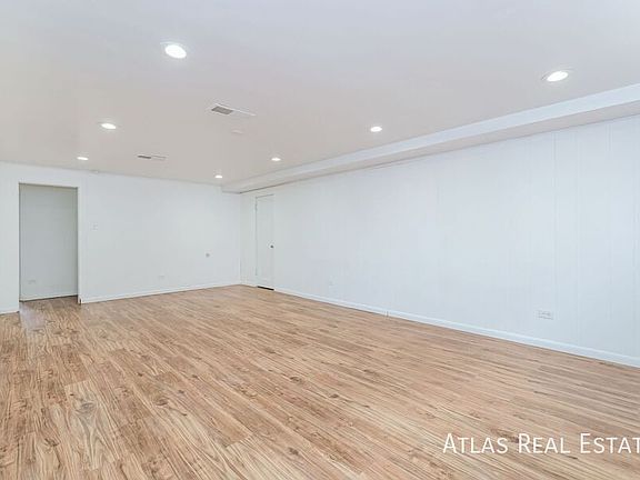 4th image of 2353 S Sherman St #B