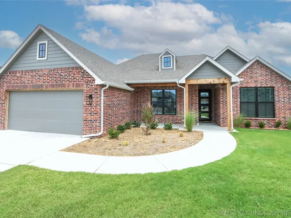 4231 Village Park Dr, Skiatook, OK 74070