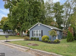 15 Glen Dr, Pennsville, NJ 08070