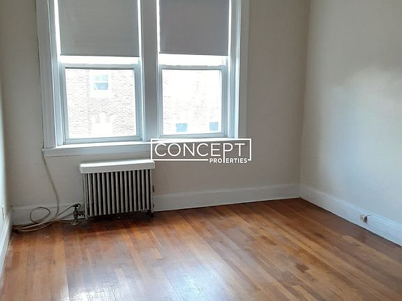 2nd image of 70 Chiswick Rd APT 20