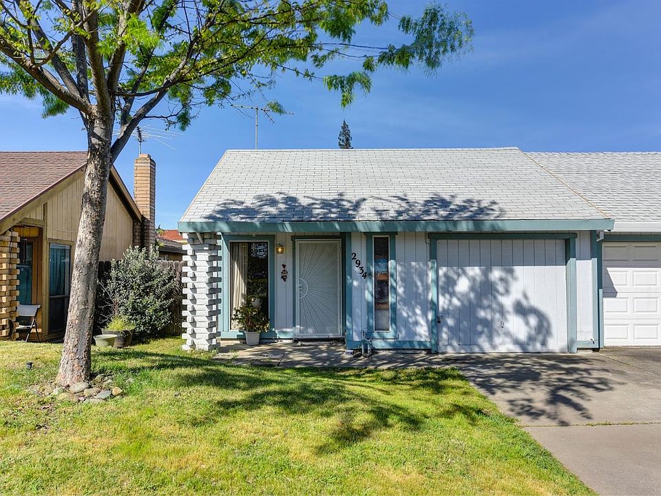 2nd image of 2934 Gwendolyn Way