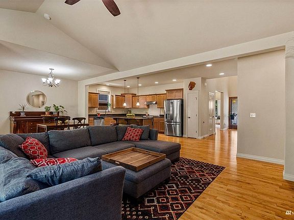3rd image of 2236 29th Ct NW