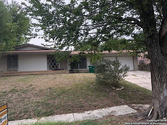 3rd image of 306 Tammy Dr