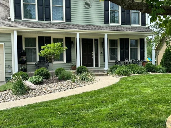 7912 N Olive St, Gladstone, MO 64118