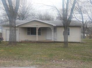 1825 Loretta Ave, Cahokia, IL 62206