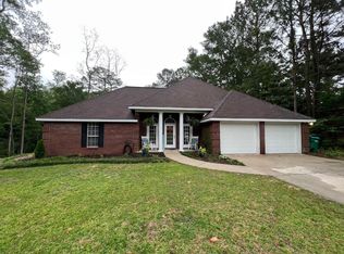 12 Redfern Trl, Petal, MS 39465