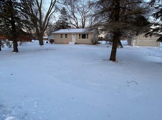 12203 College St, Cedar Rapids, IA 52404