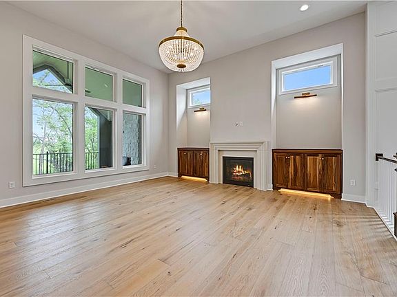 4th image of 24916 W 98th Pl