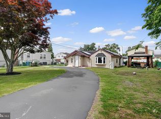 120 Dobbs Ave, Bellmawr, NJ 08031