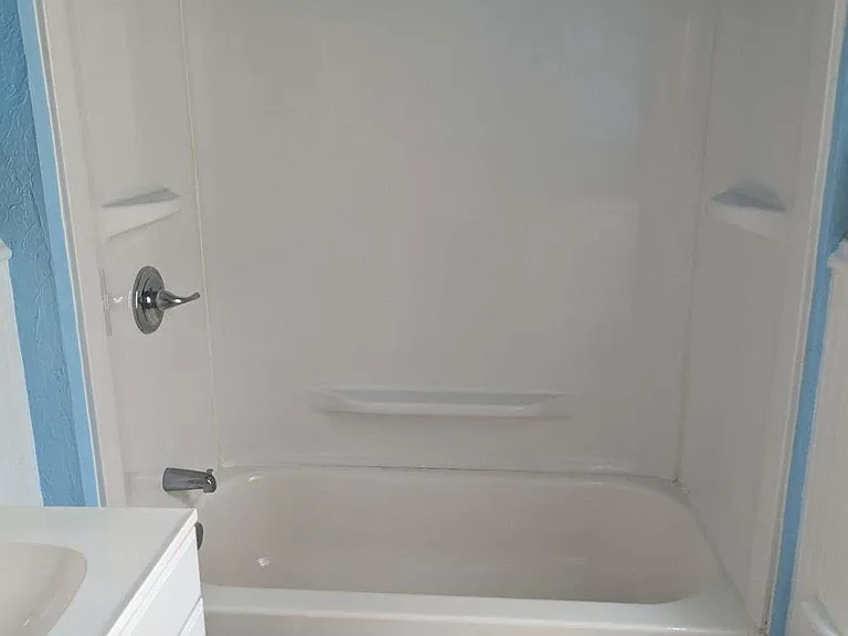 602 Russell Ave — Photo 6