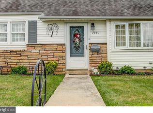 9883 Ferndale St, Philadelphia, PA 19115