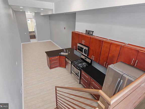 4th image of 1538 Ogden St Unit 1A