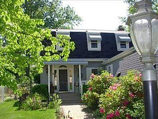 5th image of 175 Baird Ave
