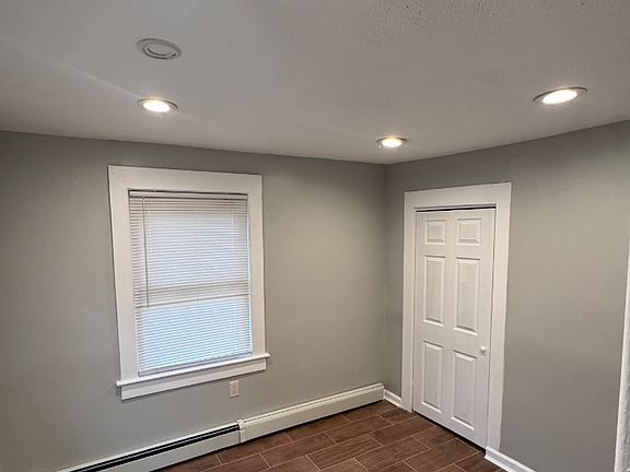 2nd image of 225 Drake Ave #2L