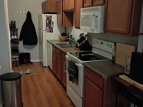 4th image of 33 Park St APT 1