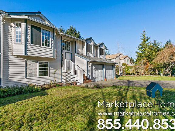 3rd image of 10953 Capitola Pl NW