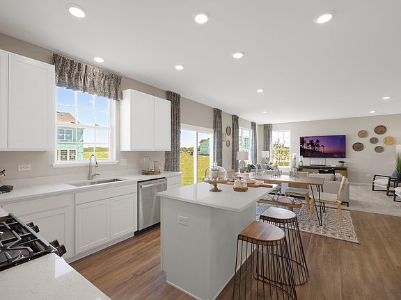 4th image of 705 Erwin St