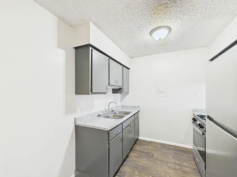 Eagle Rock Apartments — Photo 7