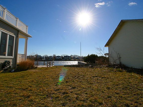 3rd image of 334 McKinley Pl