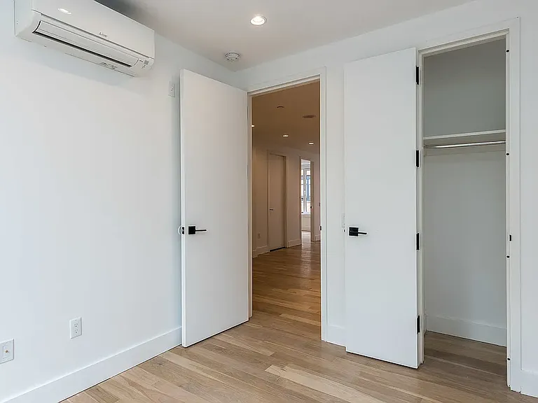 16 N Henry St #3B — Photo 16
