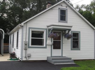 513 Boylston St, Loves Park, IL 61111