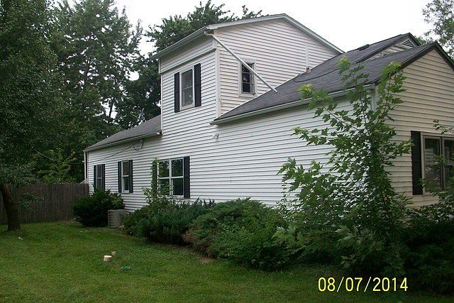 2nd image of 205 S Oppyville Rd