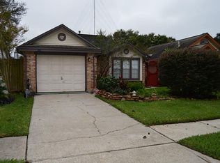 8411 Cienna Dr, Houston, TX 77040