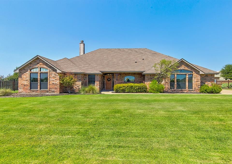 1st image of 1249 Woodbridge Ct
