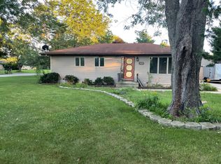 4567 Mathew Ave, Roscoe, IL 61073