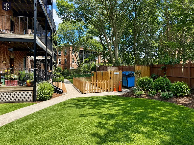 1880 Commonwealth Ave #12 — Photo 25