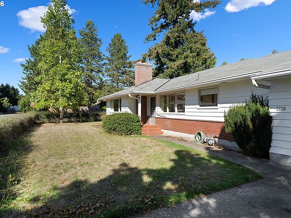 3rd image of 3802 SE 113th Ave