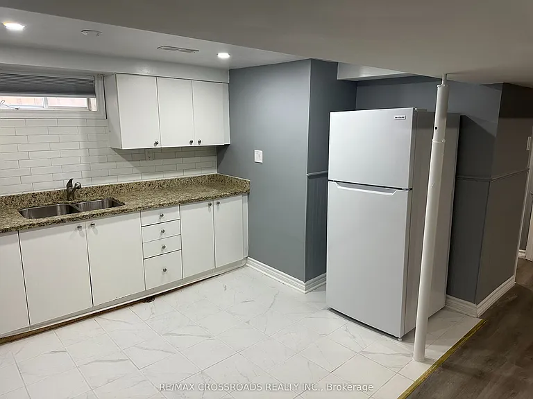 466 Brimley Rd #BASEMENT — Photo 4