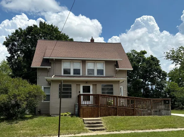 1021 Carl Breeding Way, Jackson, MI 49203